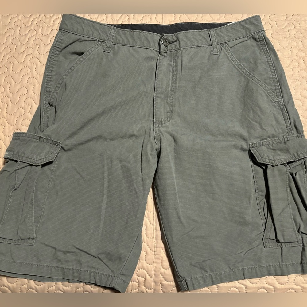 Wrangler Cargo Shorts Mens 32 Authentic Issue Casual Gray Pockets Button
